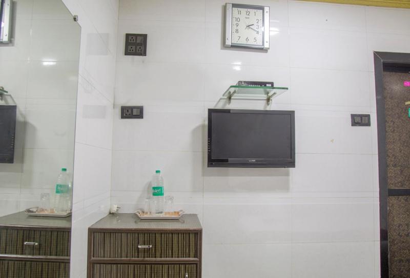 Relax Guest House Mumbai Exterior foto